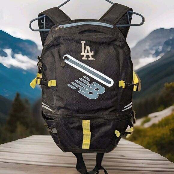 New Balance backpack LA Dodgers Logo Running Track Bag Black Yellow Hydration